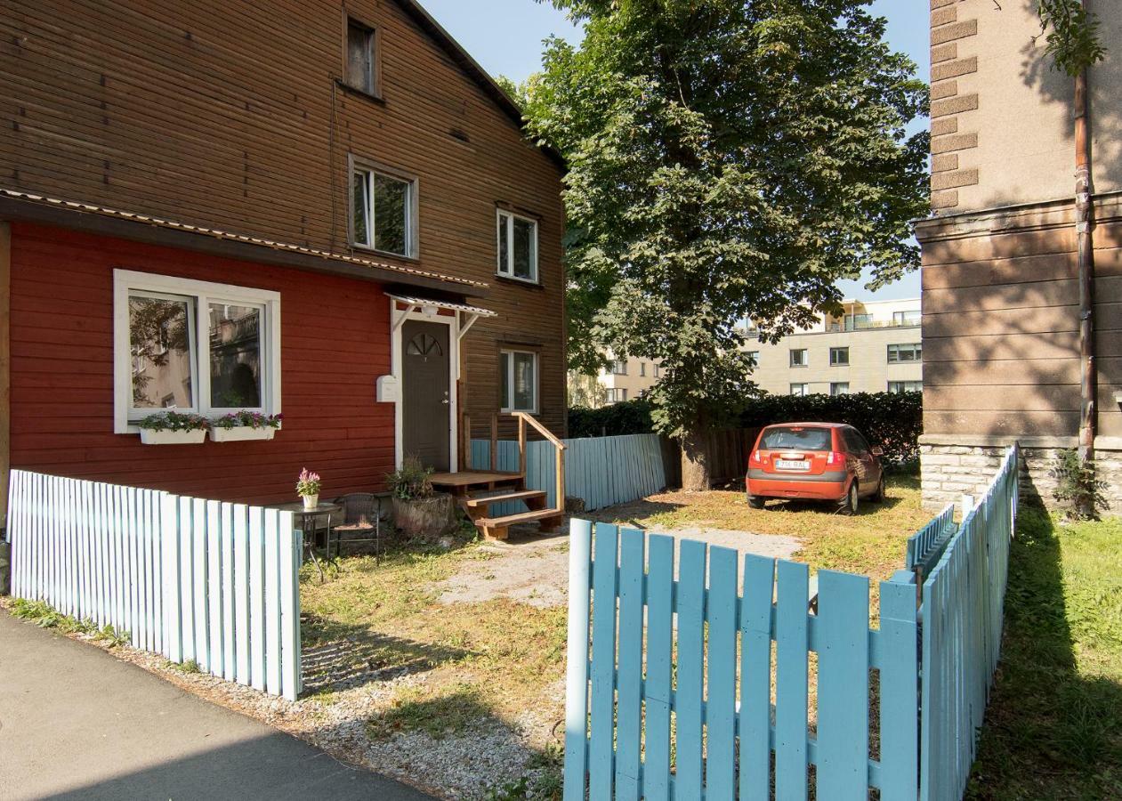 Cute Apartment, Next To Old Town, With Free Parking Tallinn Exterior photo